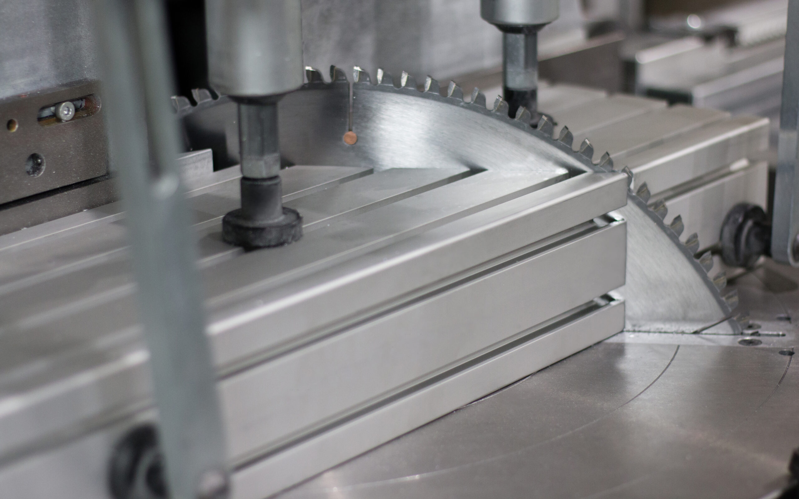 corte de perfiles de aluminio