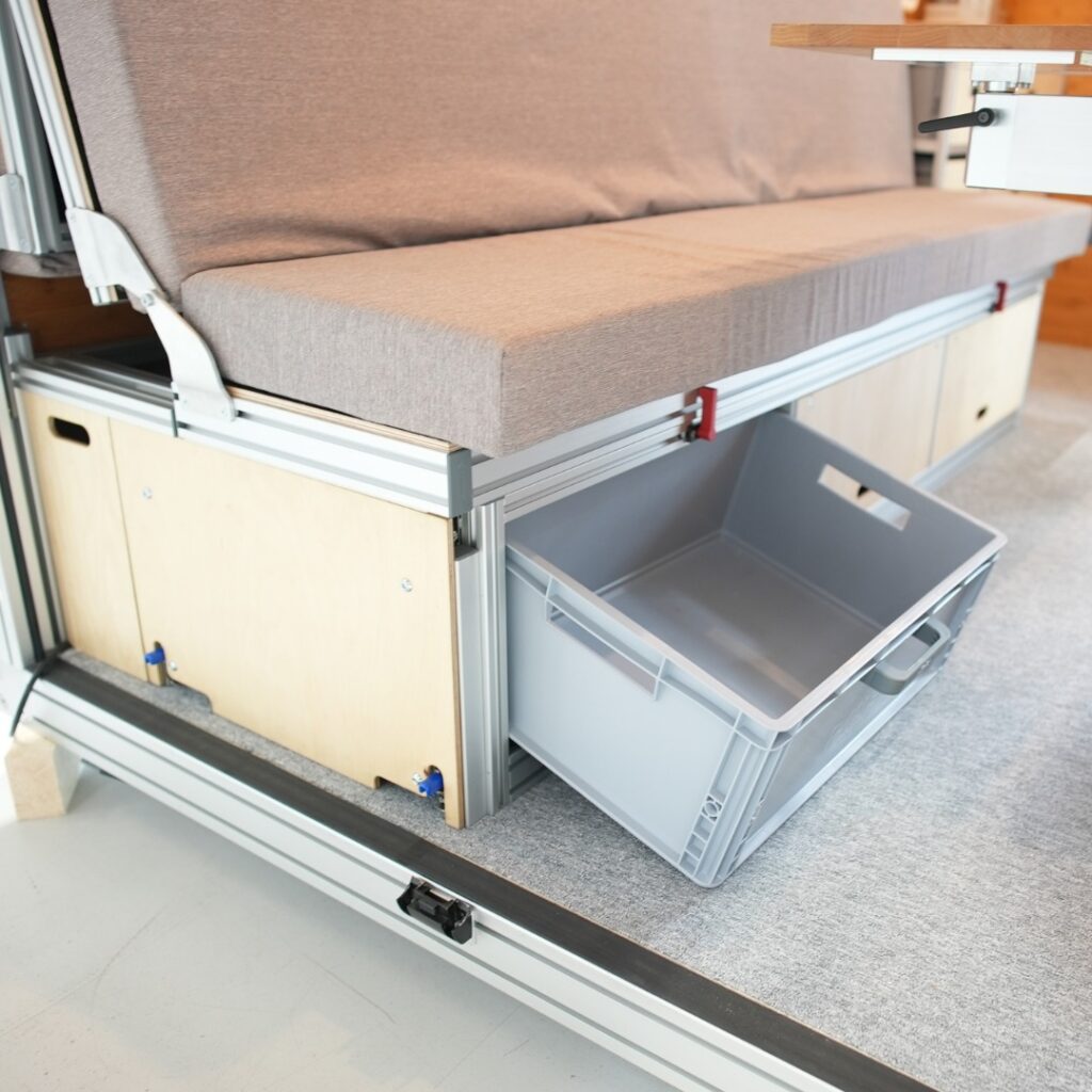 Ventajas de la perfilería de aluminio frente a la madera en el mobiliario de furgonetas 1 ventajas del aluminio